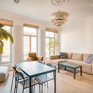  Apartment The Greenplace Lodge. In Heart Of Antwerp. Belgium