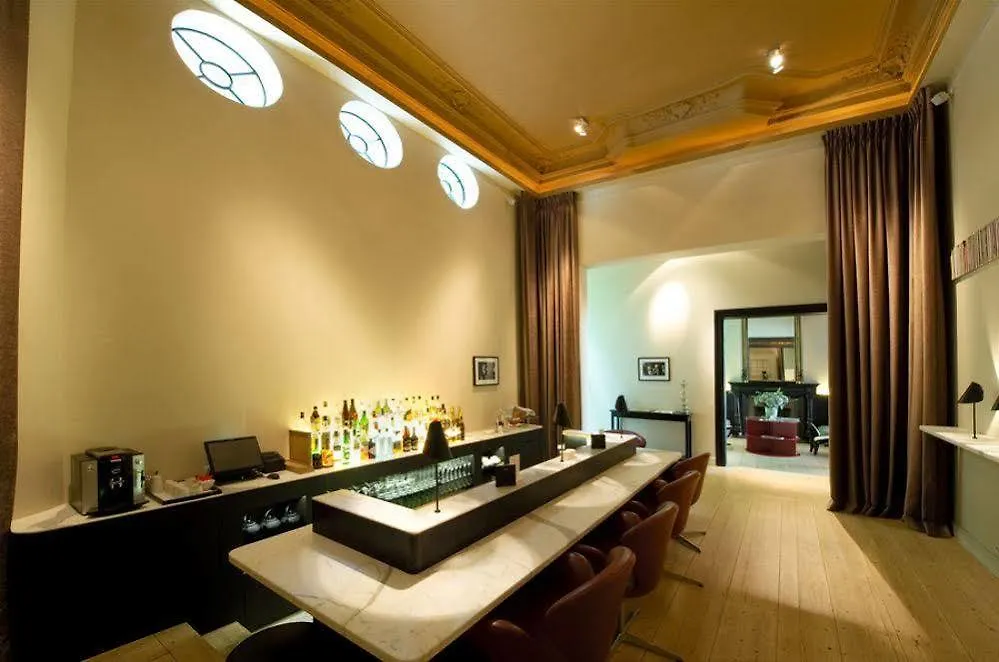 Hotel Julien Антверпен